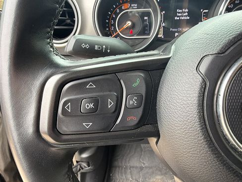 Used 2022 Jeep Wrangler Sport S image 25