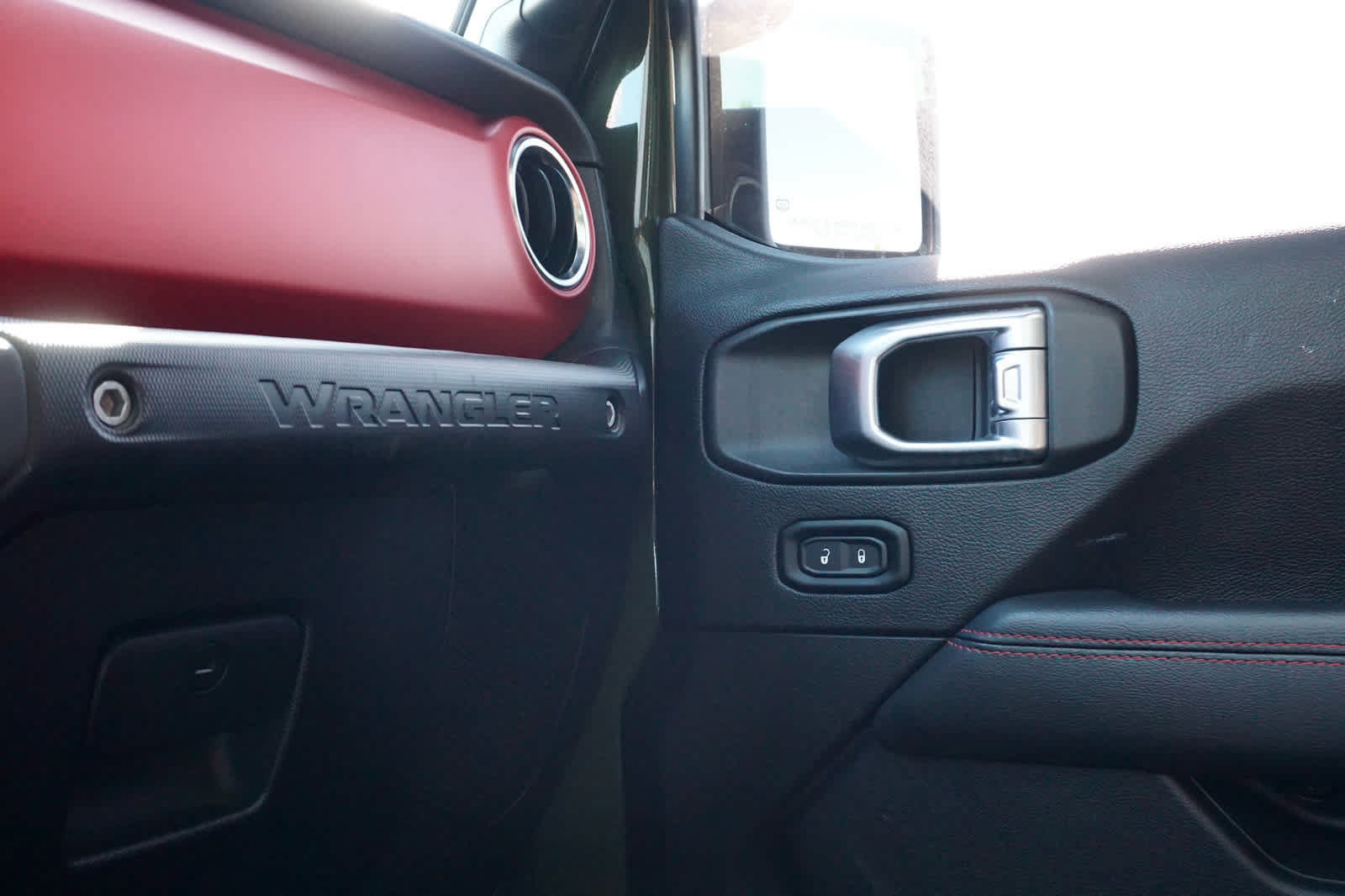 Used 2020 Jeep Wrangler Unlimited Rubicon AWD/4WD image 28