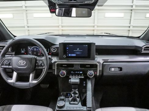 Used 2025 Toyota 4Runner SR5 RWD image 16