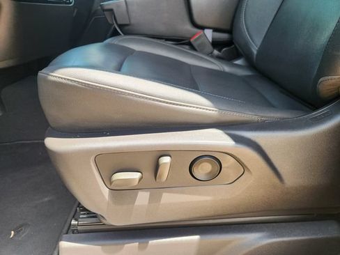 Used 2025 GMC Sierra 1500 SLT RWD image 23