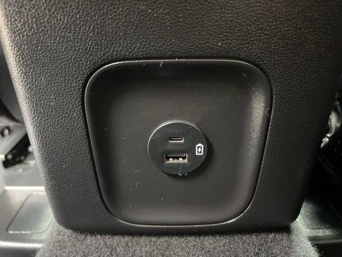 Used 2021 Ford Escape SE image 20