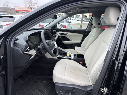 Certified 2025 Audi Q5 Premium Plus w/ Premium Plus image 6