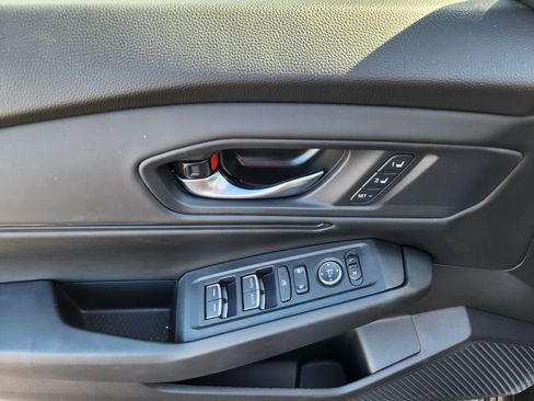 Used 2026 Honda Accord EX-L image 17