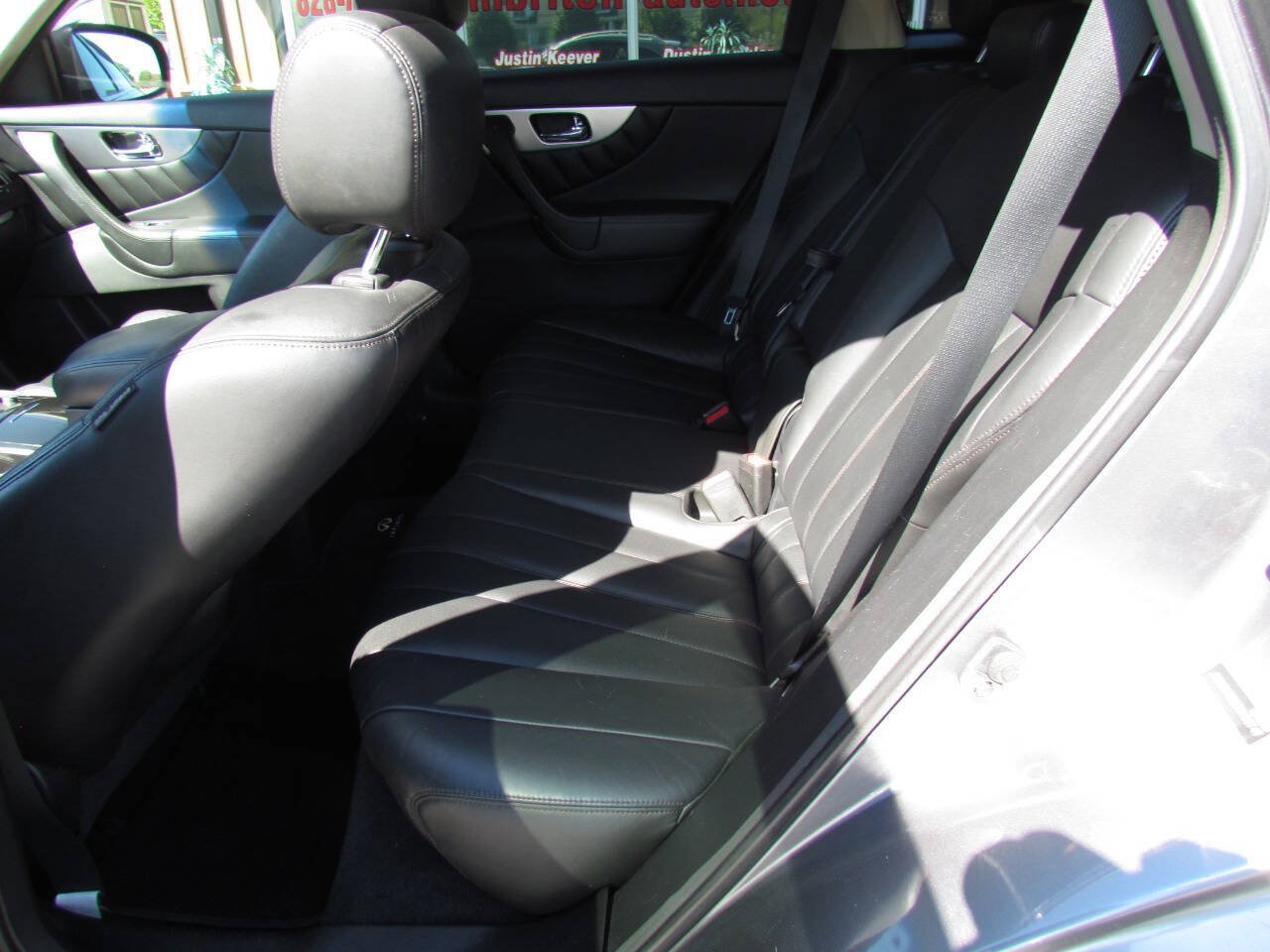 Used 2012 INFINITI FX35 AWD w/ Premium Pkg image 12