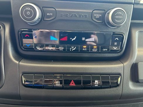 Used 2025 RAM ProMaster 1500 w/ Quick Order Package 22G SLT FWD image 43