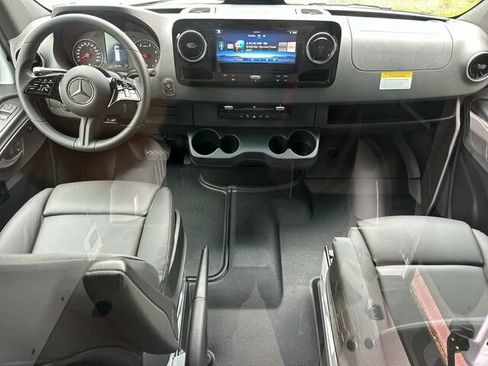 New 2026 Mercedes-Benz Sprinter 2500 image 13