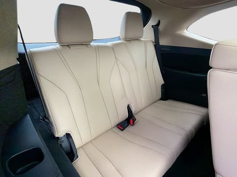 Used 2025 Acura MDX FWD image 28