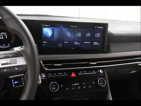 Certified 2026 Hyundai Sonata SEL AWD/4WD image 9