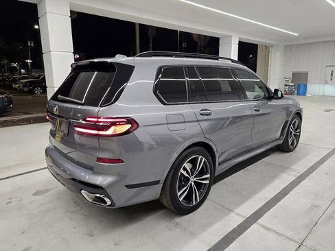 Used 2023 BMW X7 xDrive40i w/ Executive Package image 6