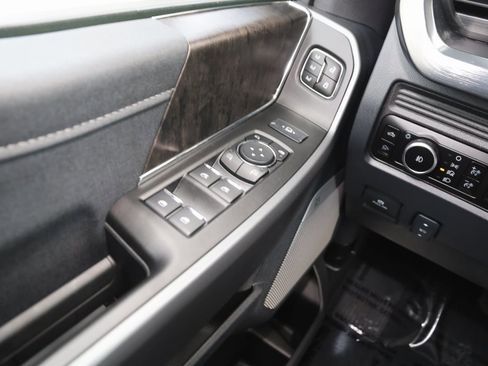 Used 2025 Ford F450 Lariat image 33