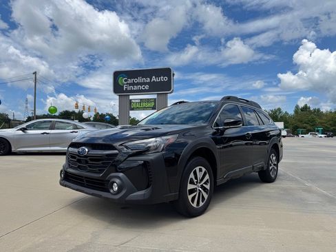 Used 2024 Subaru Outback Premium AWD/4WD image 7