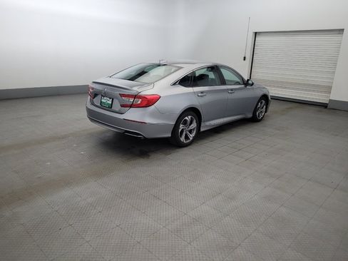 Used 2019 Honda Accord EX image 9