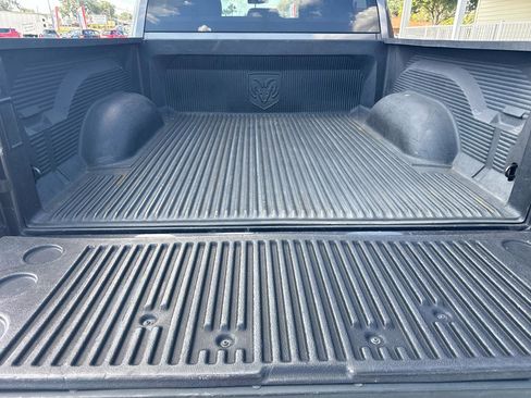 Used 2015 RAM 1500 Express AWD/4WD image 20