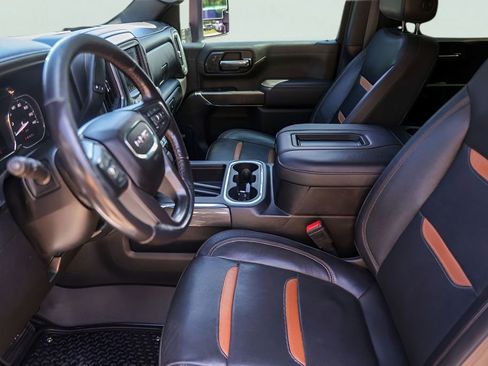 Used 2022 GMC Sierra 2500 AT4 w/ AT4 Premium Plus Package AWD/4WD image 12