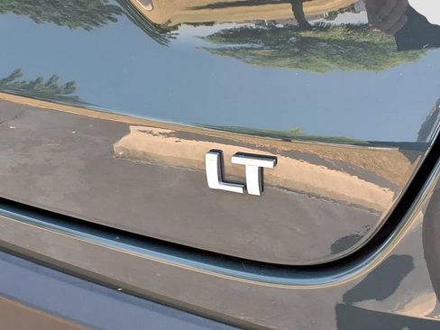 Used 2025 Chevrolet Trax LT FWD image 10