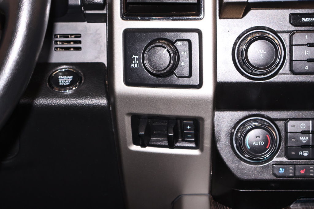 Certified 2021 Ford F350 Lariat AWD/4WD image 27