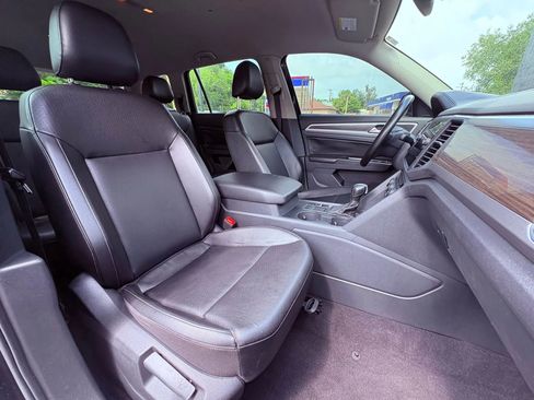 Used 2019 Volkswagen Atlas SE w/ Towing Package image 25