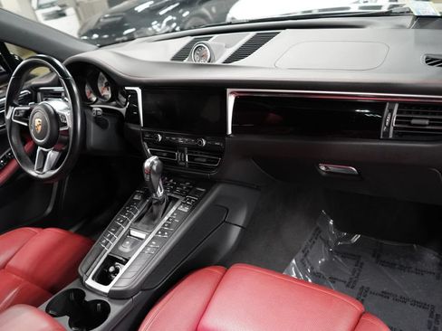 Used 2020 Porsche Macan S AWD/4WD image 29
