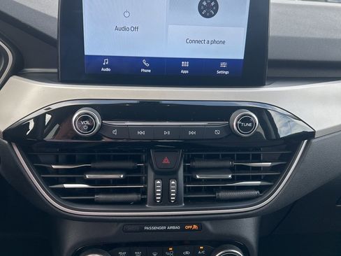 Used 2021 Ford Escape SE w/ SE Sport Appearance Package image 15