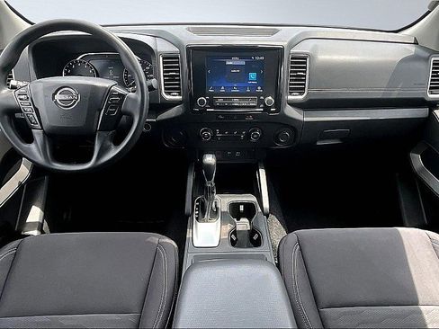 Used 2023 Nissan Frontier SV image 18
