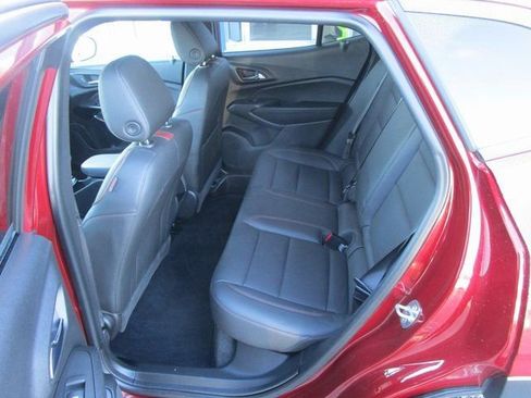 Certified 2024 Chevrolet Trax RS image 2