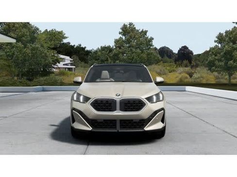 New 2026 BMW X2 xDrive28i w/ Technology Package image 3