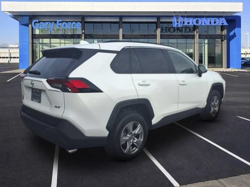 Used 2025 Toyota RAV4 XLE FWD image 2
