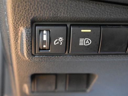 Used 2024 Toyota Corolla Cross LE w/ Moonroof Package image 25