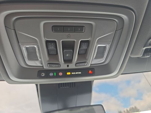 Used 2026 Chevrolet Silverado 1500 LT Trail Boss w/ Convenience Package II image 38