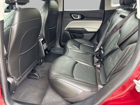 Certified 2022 Jeep Compass Limited AWD/4WD image 13