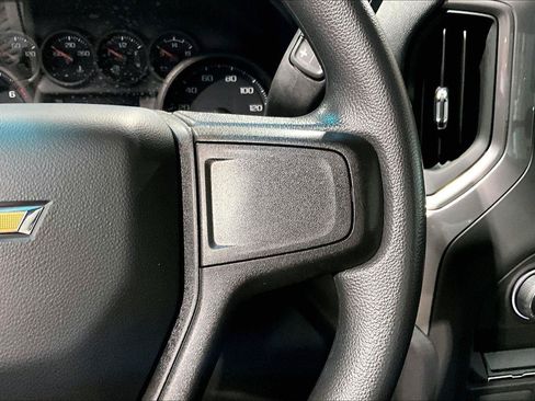 Used 2021 Chevrolet Silverado 1500 W/T w/ WT Value Package AWD/4WD image 17