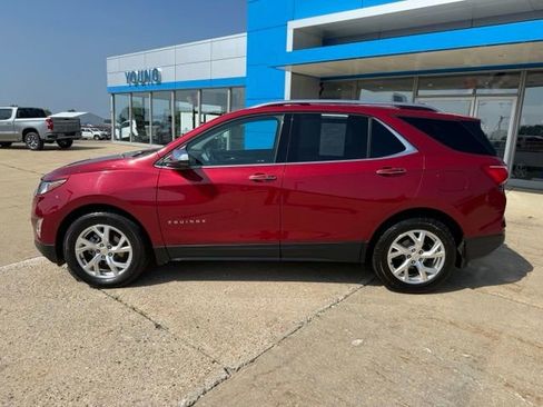 Used 2020 Chevrolet Equinox Premier AWD/4WD image 2