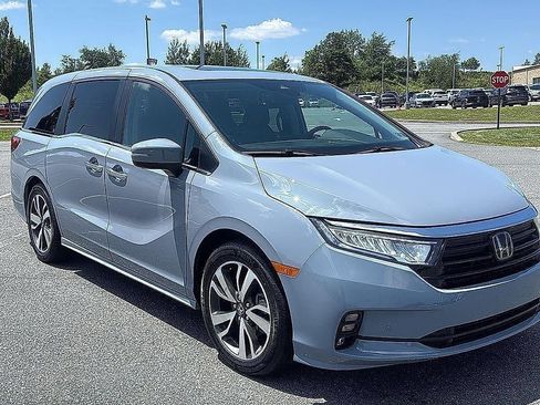 Used 2023 Honda Odyssey Touring image 1