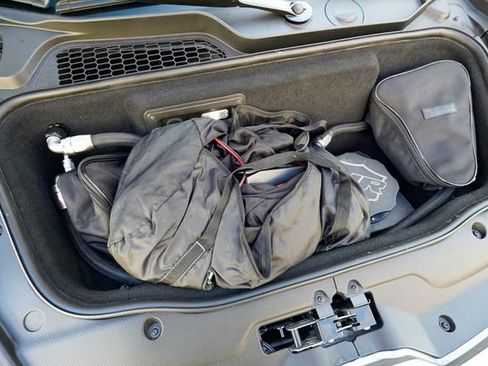 Used 2020 Lamborghini Huracan EVO image 88