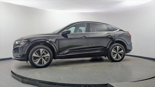 Used 2024 Audi Q8 e-tron Premium Plus w/ Premium Plus Package AWD/4WD image 3
