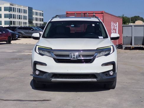 Used 2019 Honda Pilot Touring image 5
