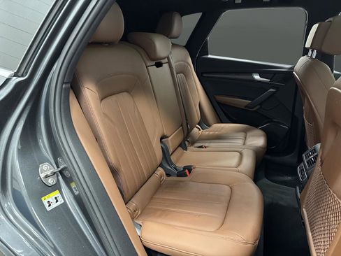 Used 2022 Audi Q5 2.0T Premium w/ Convenience Package image 30