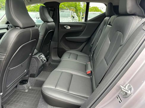 Used 2026 Volvo XC40 B5 Ultra w/ Climate Package AWD/4WD image 15