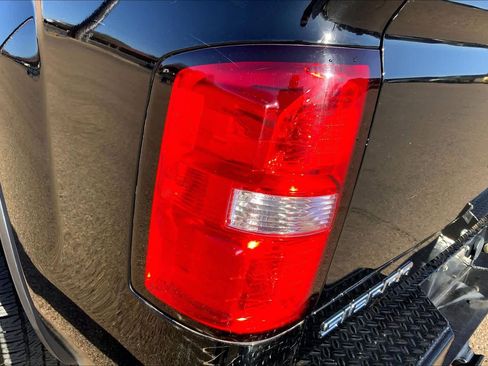 Used 2018 GMC Sierra 2500 Denali w/ Duramax Plus Package image 28