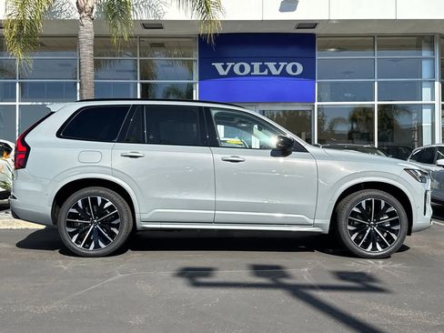 New 2026 Volvo XC90 B6 Ultra image 6