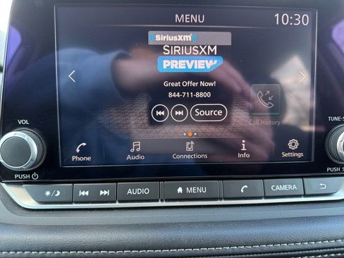 Certified 2025 Nissan Rogue SV image 11