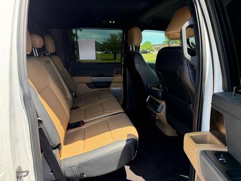 Used 2021 Ford F150 Lariat AWD/4WD image 11