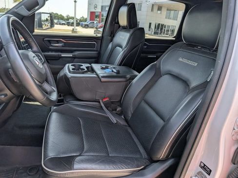 Used 2023 RAM 1500 Laramie AWD/4WD image 18