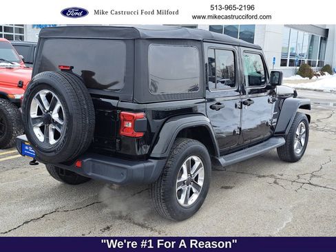 Used 2019 Jeep Wrangler Unlimited Sahara w/ Safety Group image 5