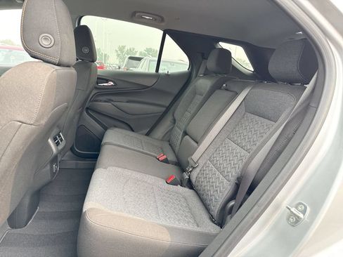 Used 2022 Chevrolet Equinox LT FWD image 23