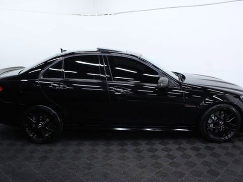 Used 2011 Mercedes-Benz C 63 AMG Sedan w/ Multimedia Pkg image 9
