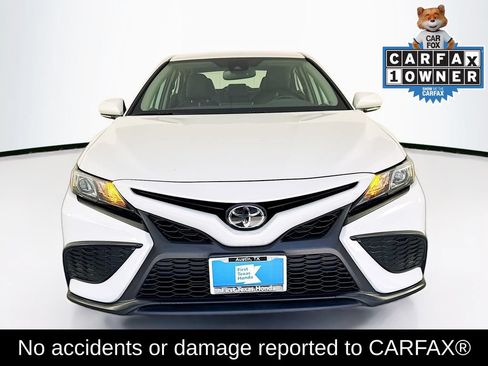 Used 2024 Toyota Camry SE w/ Convenience Package FWD image 2