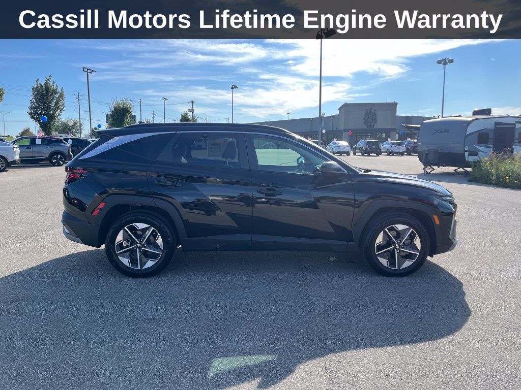 Used 2025 Hyundai Tucson SEL FWD image 8