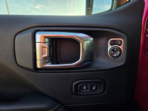 Used 2024 Jeep Wrangler Unlimited Rubicon 392 image 12