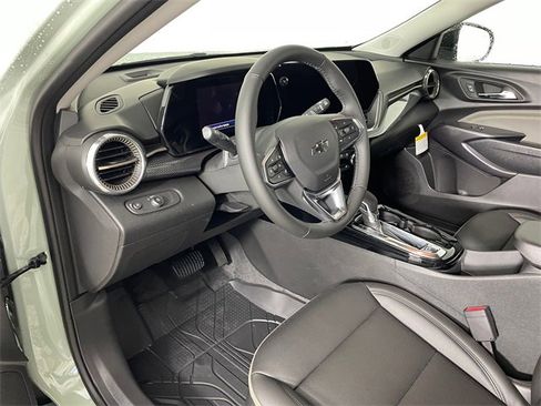 New 2026 Chevrolet Trax ACTIV w/ Driver Confidence Package image 3